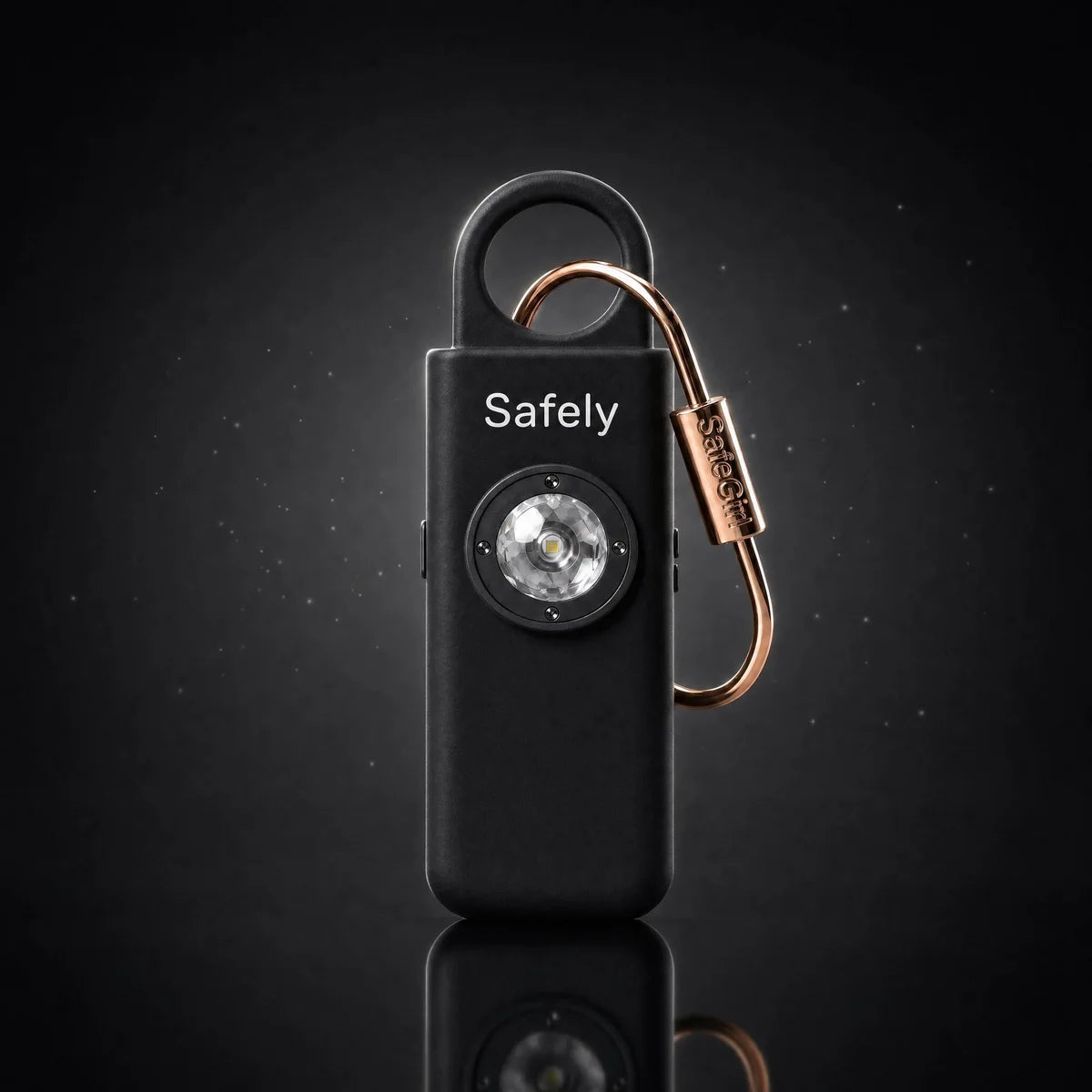 Safely 2.0 בצבע שחור עם קליפס זהב, צילום סטודיו